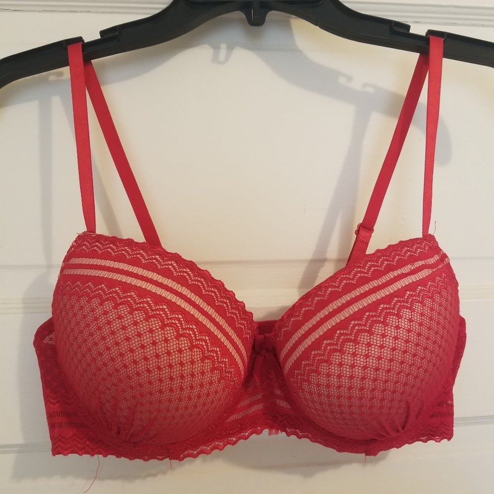 NWOT pushup bra